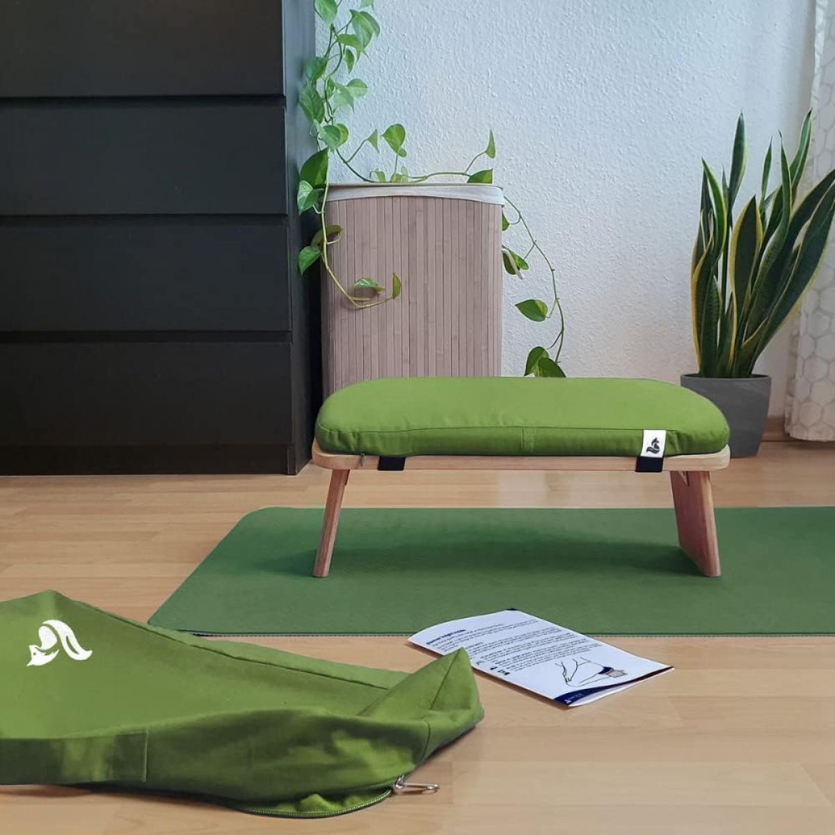 MetaFox Meditation Bench, Green