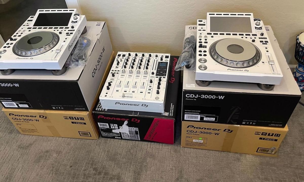 Продажи Pioneer CDJ-2000NXS2, Pioneer DJM-900NXS2, Pioneer CDJ-Tour1, Pioneer DJM-Tour1, AlphaTheta CDJ-3000X, AlphaTheta Euphonia, Pioneer CDJ-3000, Pioneer DJM-A9, Pioneer OPUS-QUAD, Pionee