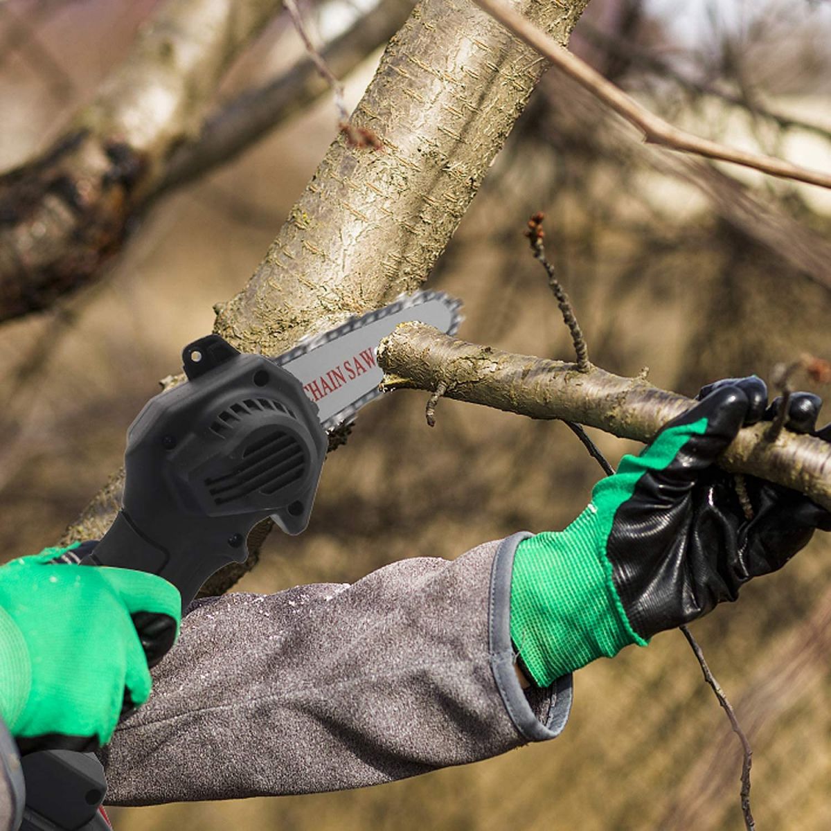 Mini Chainsaw with Battery