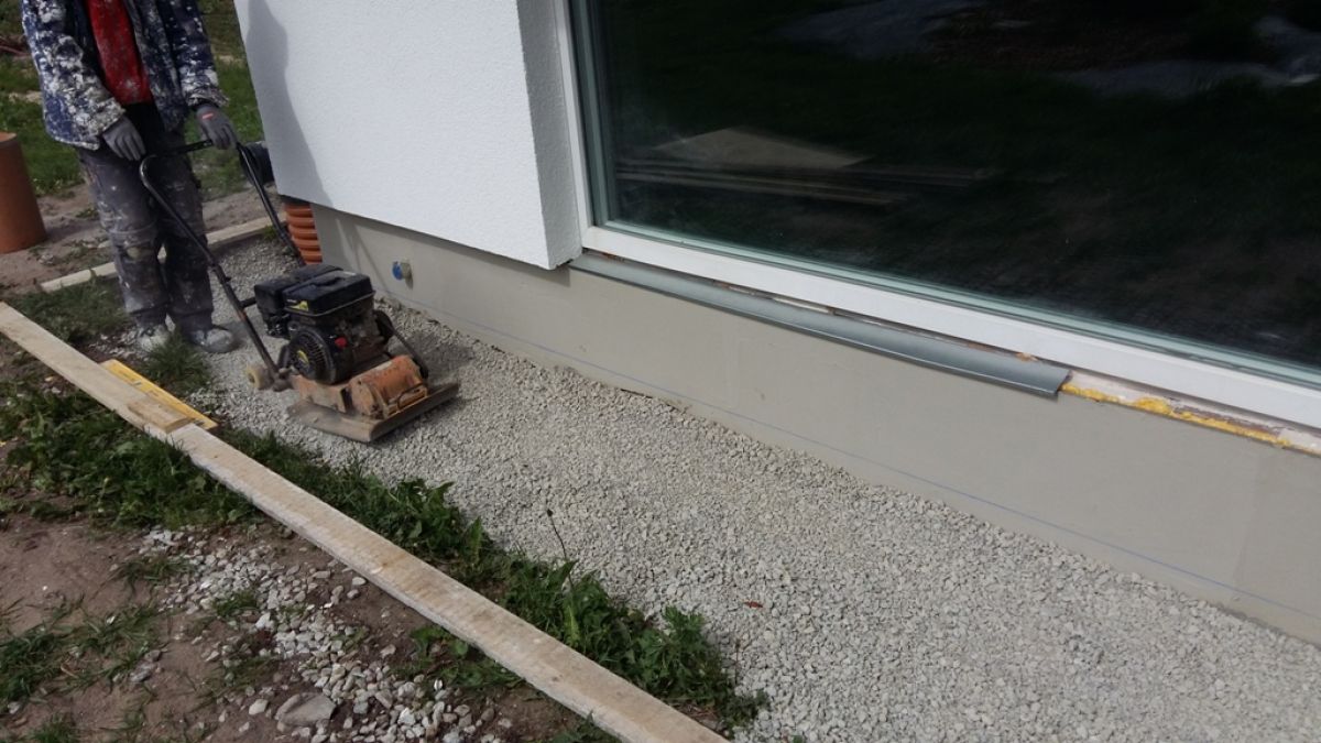 Gutter system, material and work