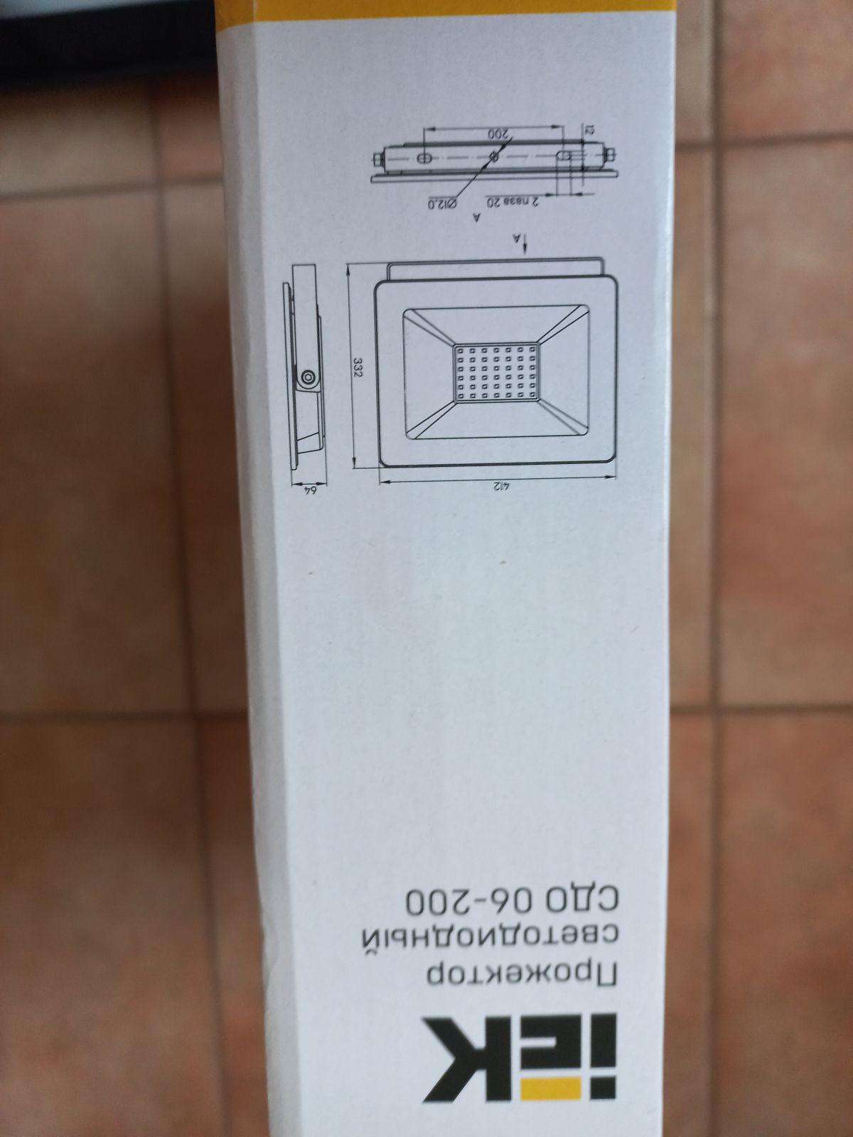 LED prožektor IEK 06-200, 200 W, 6500 K, IP65, must