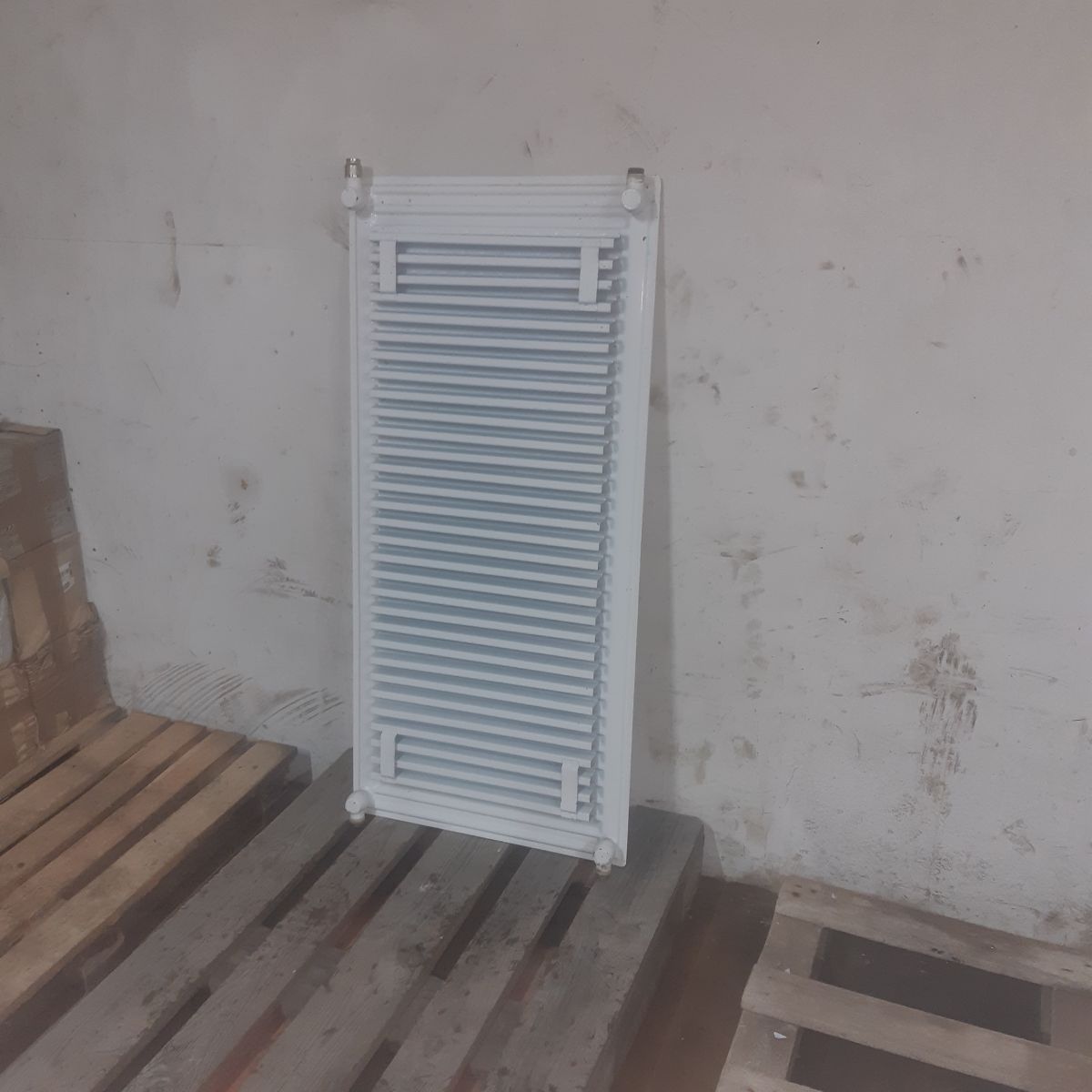 Used Heating radiators 565mm x 1200mm