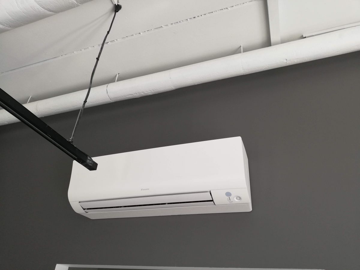 Air conditioning and ventilation, installation / sale