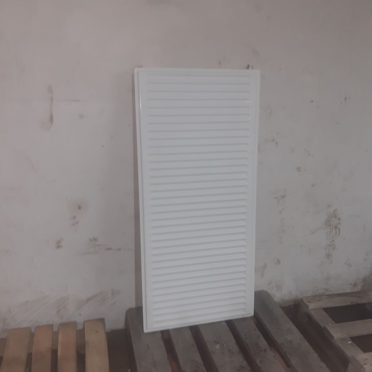 Used Heating radiators 565mm x 1200mm