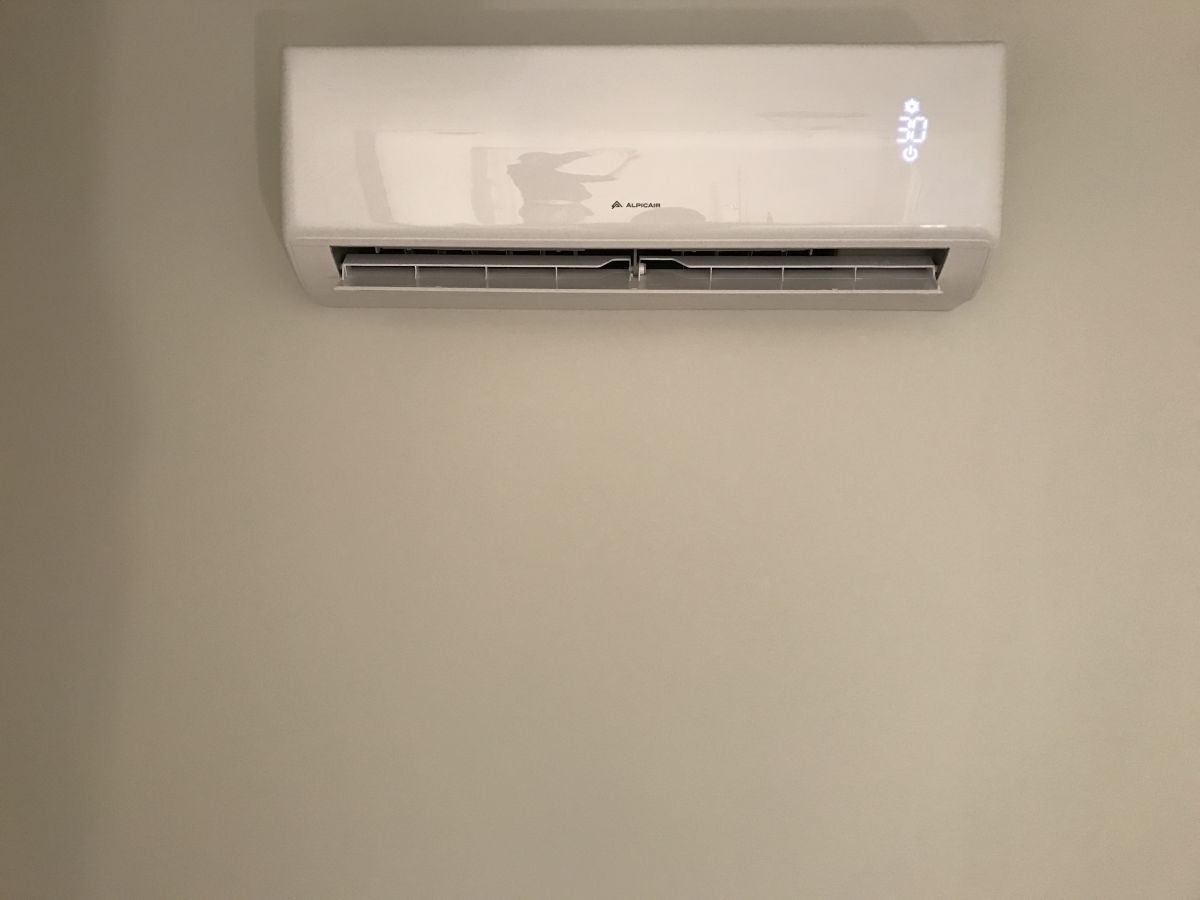 Air conditioning and ventilation, installation / sale