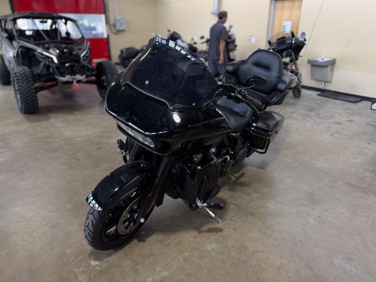 2022 Harley-Davidson FLTRK - Road Glide Limited