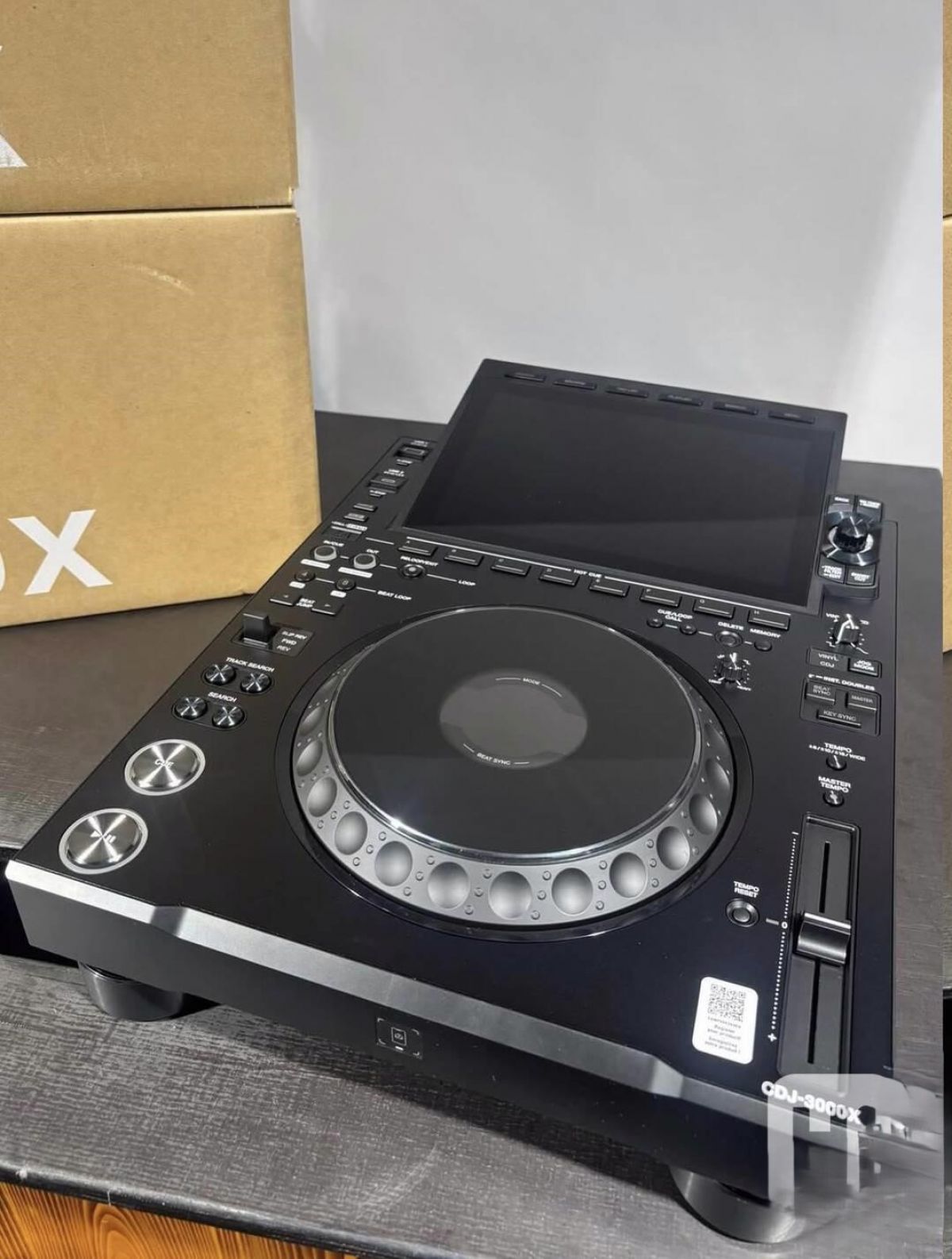 Pioneer CDJ-3000-W (2) + 1xDJM-900NXS2-W / 2x Pioneer Cdj-2000Nxs2W +1x Djm-900Nxs2W /2x Pioneer CDJ-Tour1 +1x Pioneer DJM-Tour1