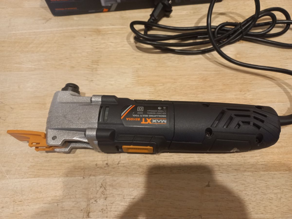 Multifunktsionaalne tööriist MAXXT 300 W