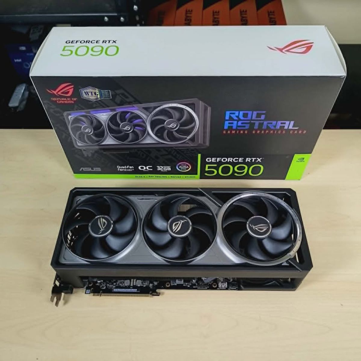 Новые видеокарты GeForce RTX 5090, RTX 5080, RTX 5070 Ti, RTX 5070, RTX 4090, RTX 4080 Super,  RTX 4080, RTX 4070 Ti Super,