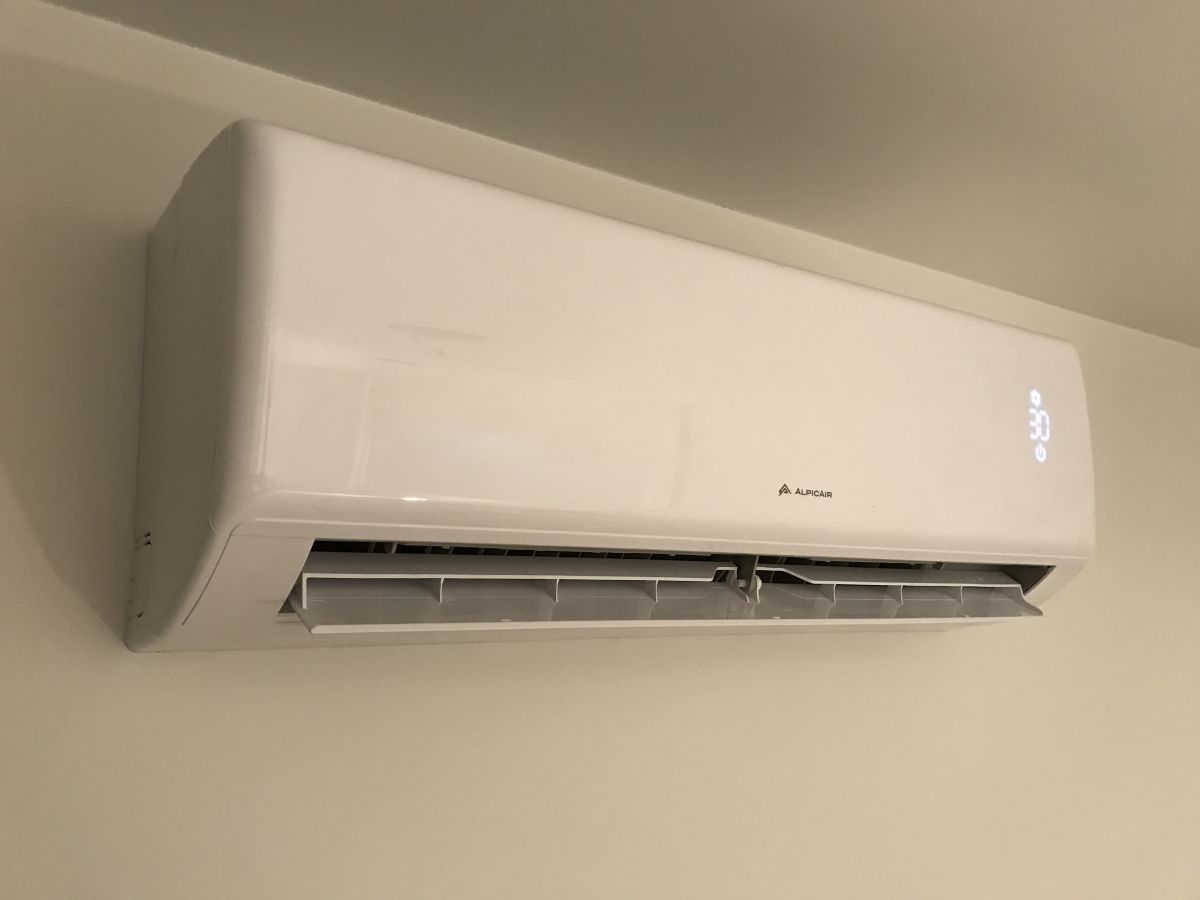 Air conditioning and ventilation, installation / sale