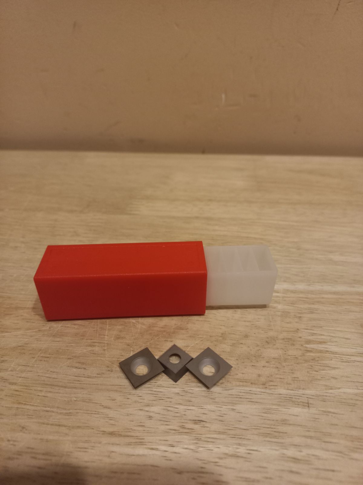 Face milling cutter replacement blades, 3 pieces sharpened on 4 sides.