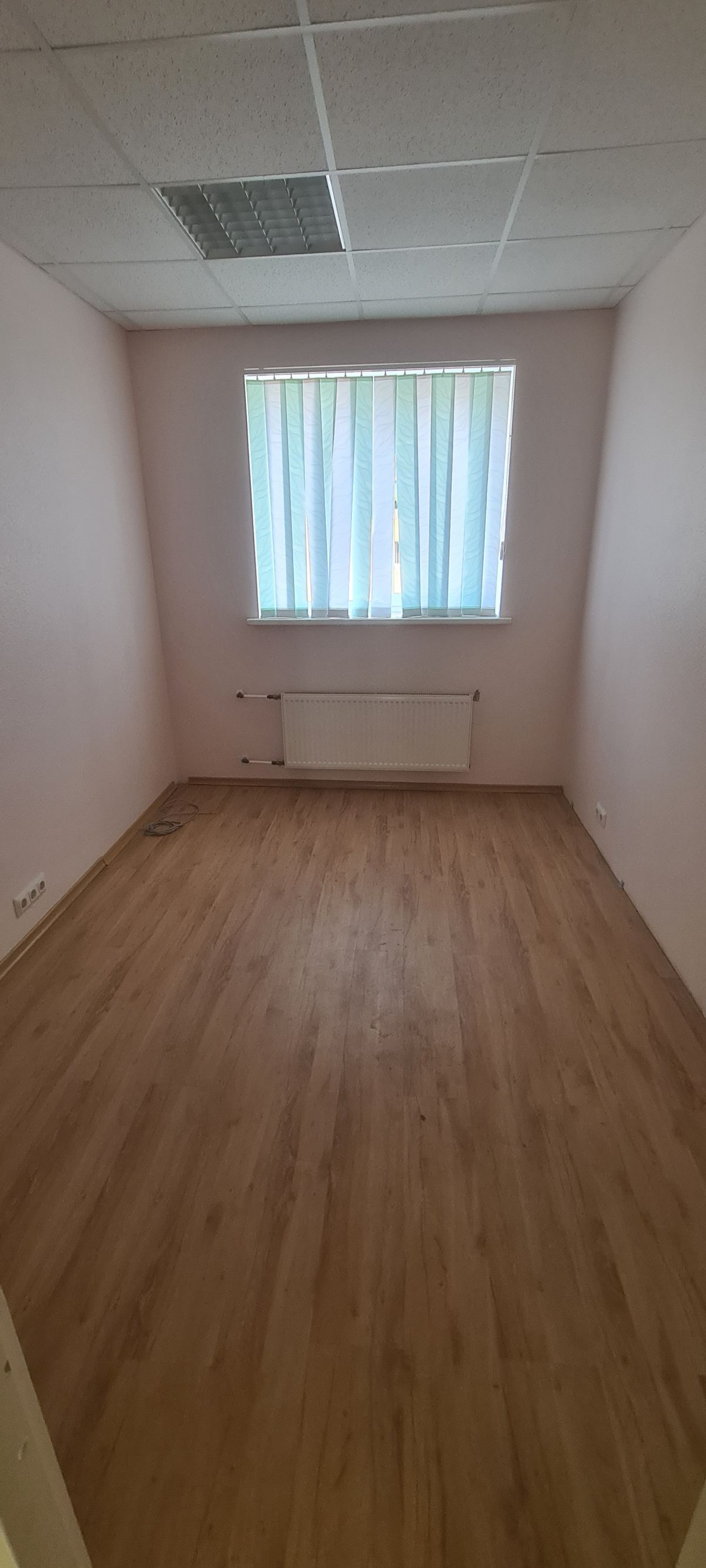 Сдаю в аренду офисные и складские помещения