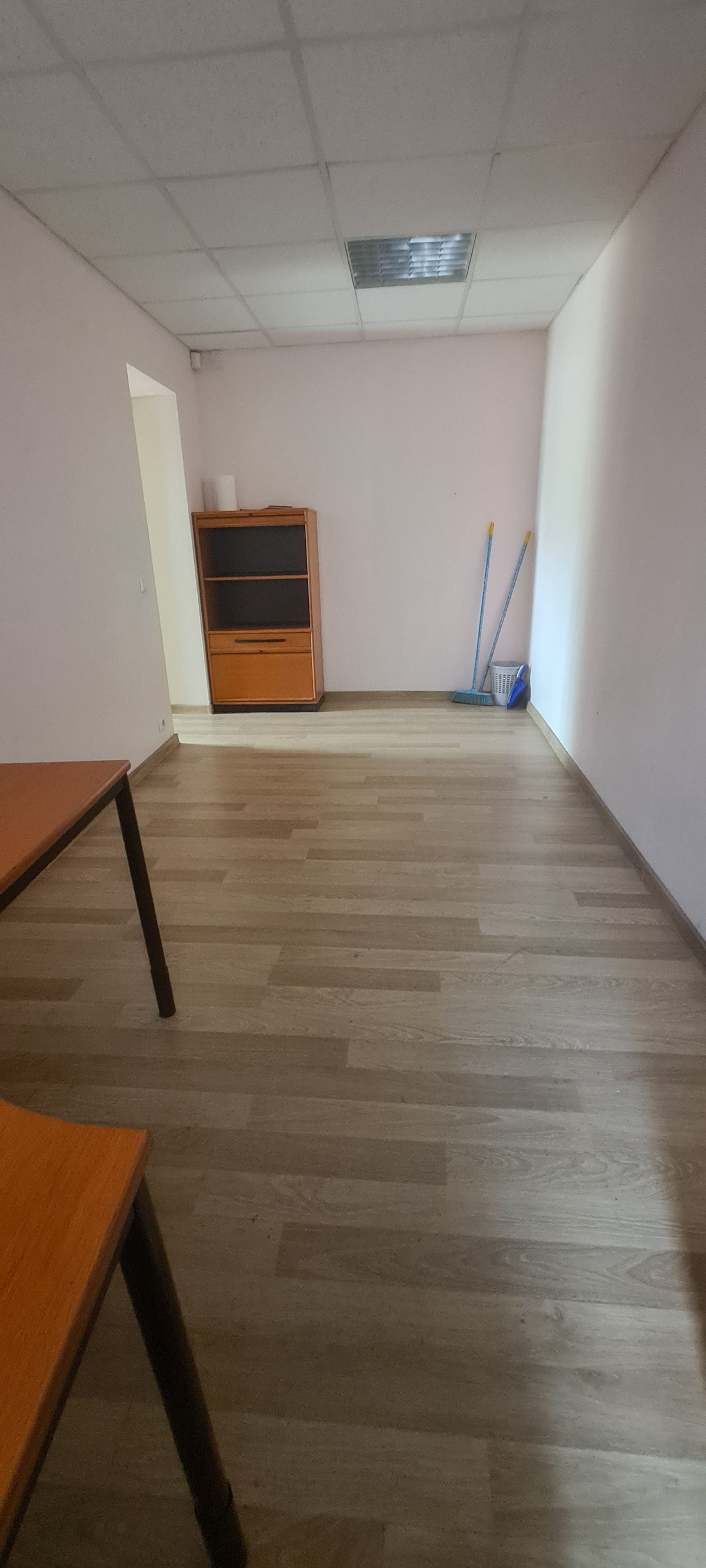 Сдаю в аренду офисные и складские помещения