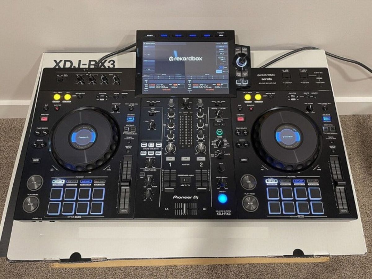 AlphaTheta XDJ-AZ, AlphaTheta OMNIS-DUO , Pioneer DJ OPUS-QUAD, Pioneer DJ XDJ-RX3, Pioneer XDJ-XZ, Pioneer DJ DDJ-FLX10, AlphaTheta DDJ-GRV6, Pioneer DDJ-1000, Pioneer DDJ-1000SRT, Pioneer D