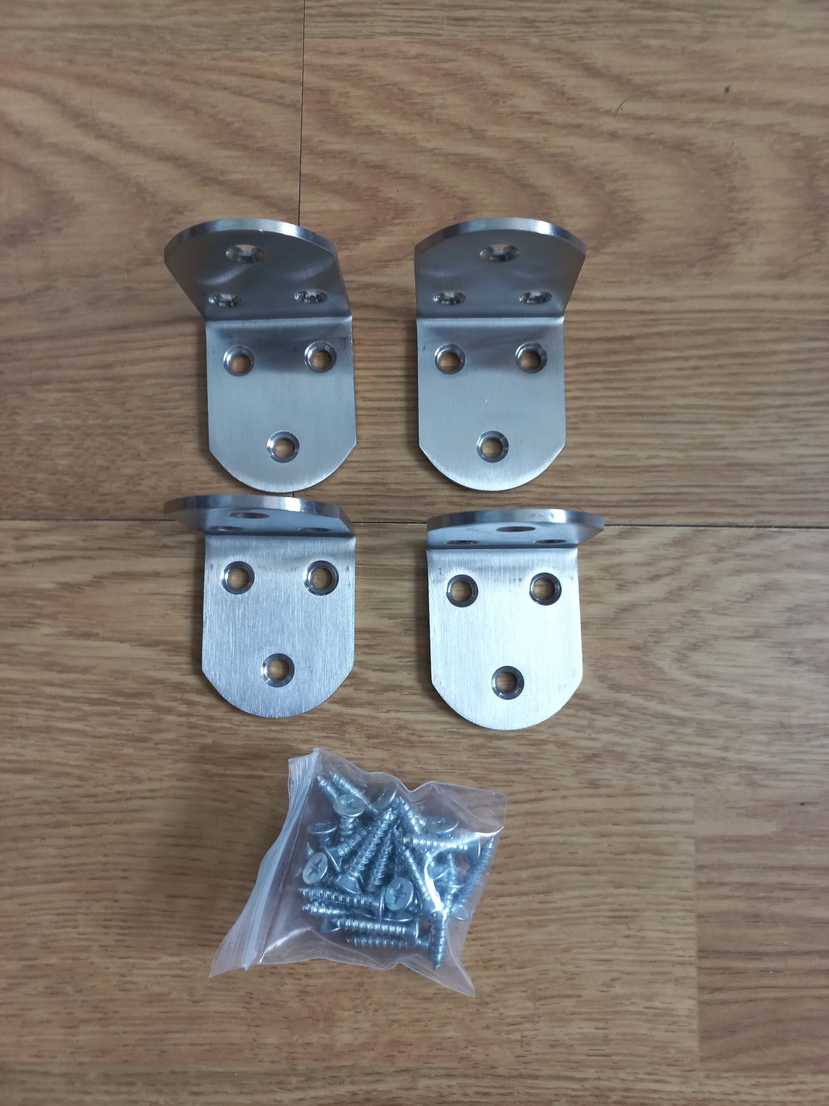 Mööblinurk 50x50x38x3,0 mm (pakis 4 tk)