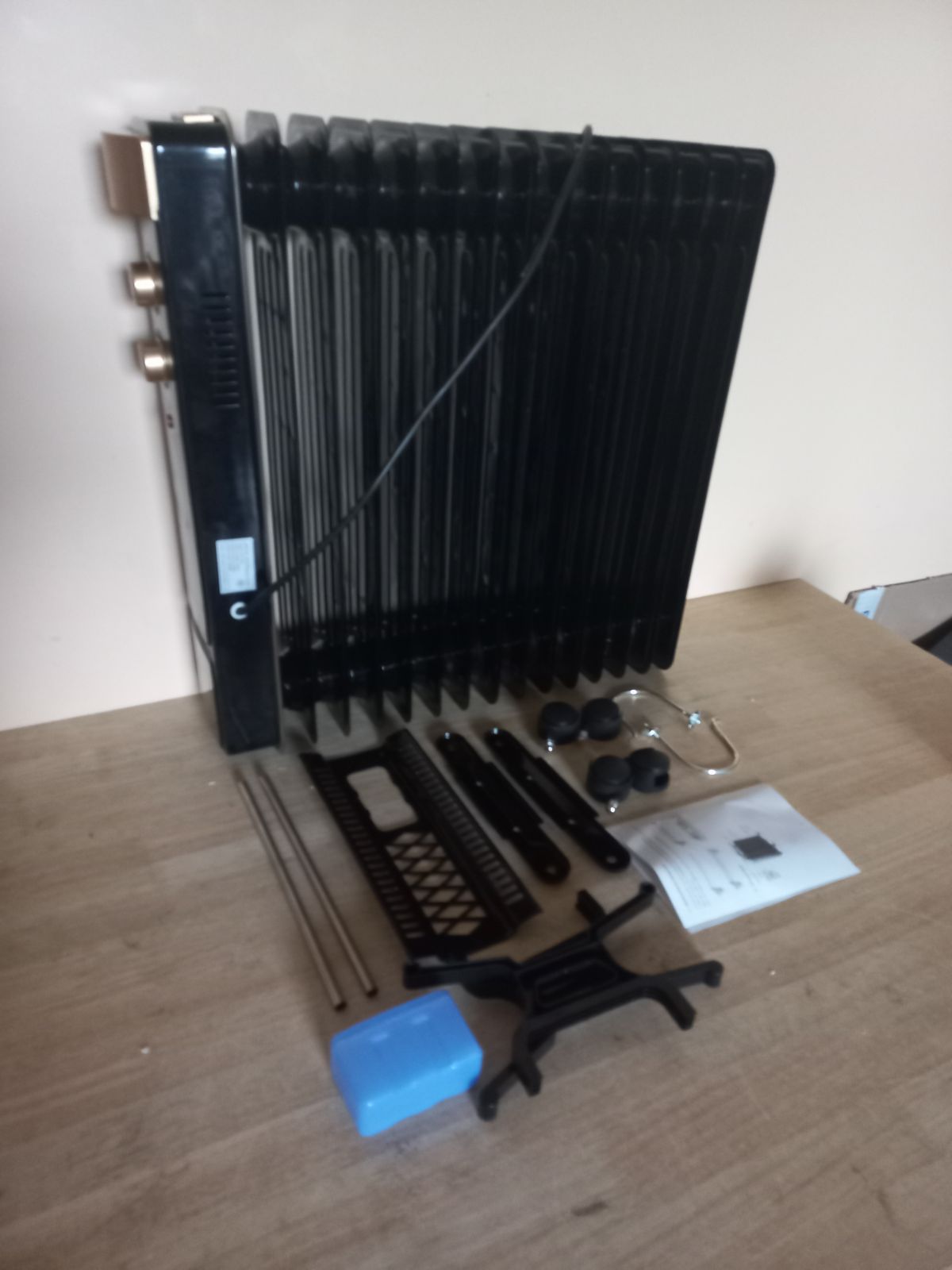 Oil Radiator 2000 W with 15 Ribs