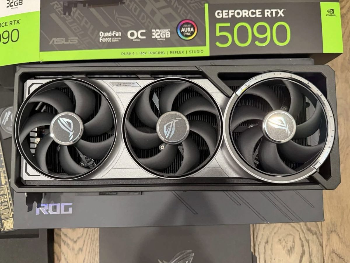 Новые видеокарты GeForce RTX 5090, RTX 5080, RTX 5070 Ti, RTX 5070, RTX 4090, RTX 4080 Super,  RTX 4080, RTX 4070 Ti Super,