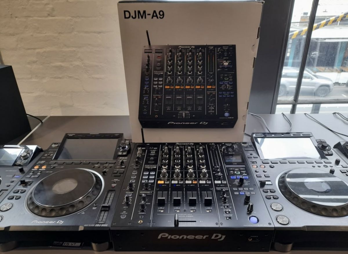 Новые 2x AlphaTheta CDJ-3000X, EUPHONIA, Pioneer CDJ-3000, Pioneer DJM-A9, Pioneer DJM-V10-LF, Pioneer DJM-S11, Pioneer DJM-V10, Pioneer DJM-Tour1, Pioneer CDJ-Tour1