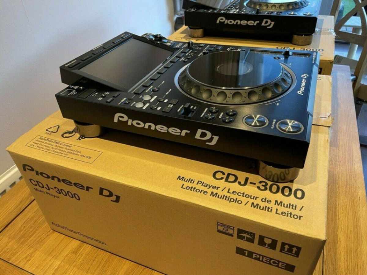 AlphaTheta XDJ-AZ, AlphaTheta OMNIS-DUO, AlphaTheta DDJ-GRV6, Denon DJ Prime 4+, Pioneer DJ OPUS-QUAD, Pioneer XDJ XZ, Pioneer XDJ-RX3, Pioneer XDJ-XZ, Pioneer DDJ-FLX10, Pioneer DDJ-1000SRT,