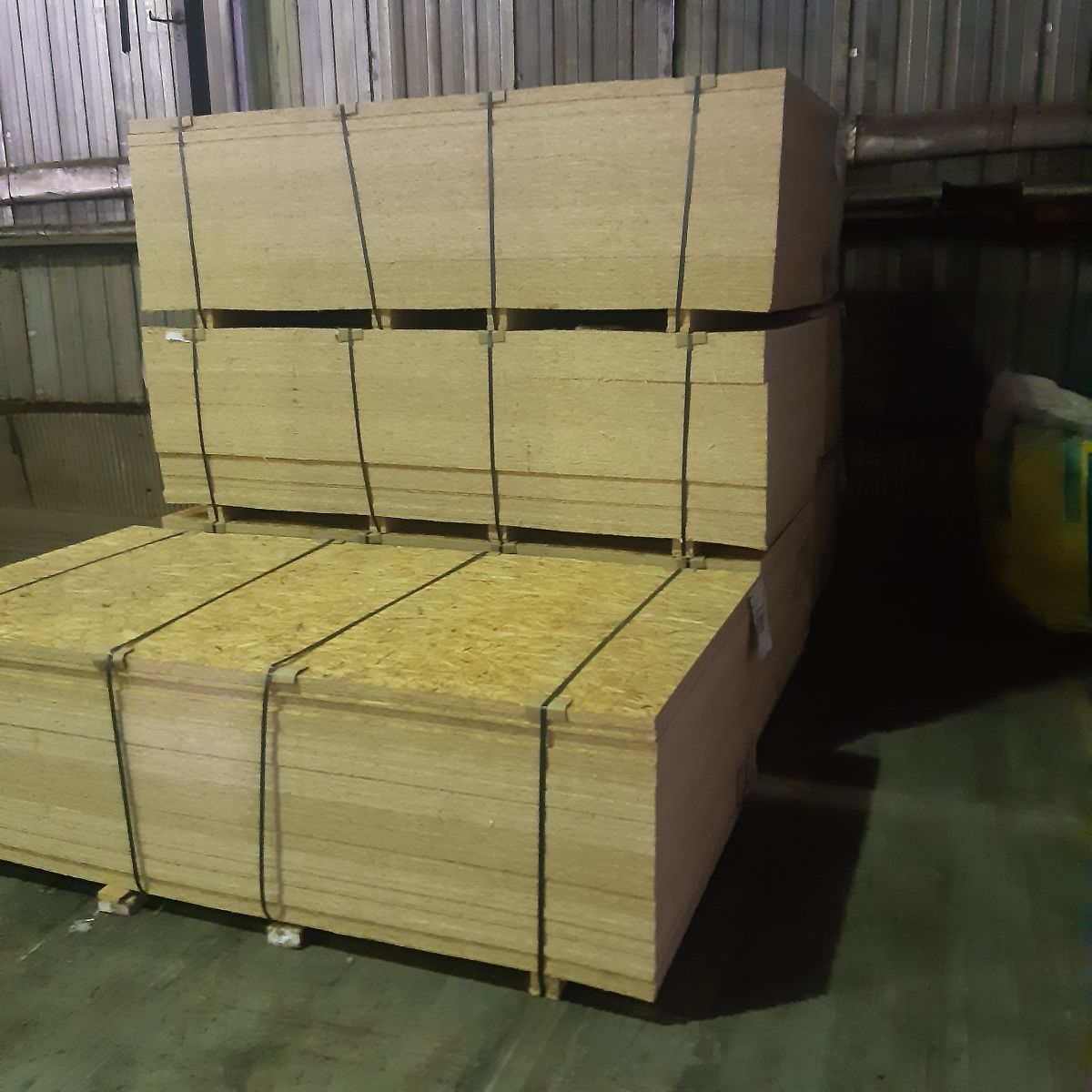 OSB-3 плита 9x1250x2500 мм с России.