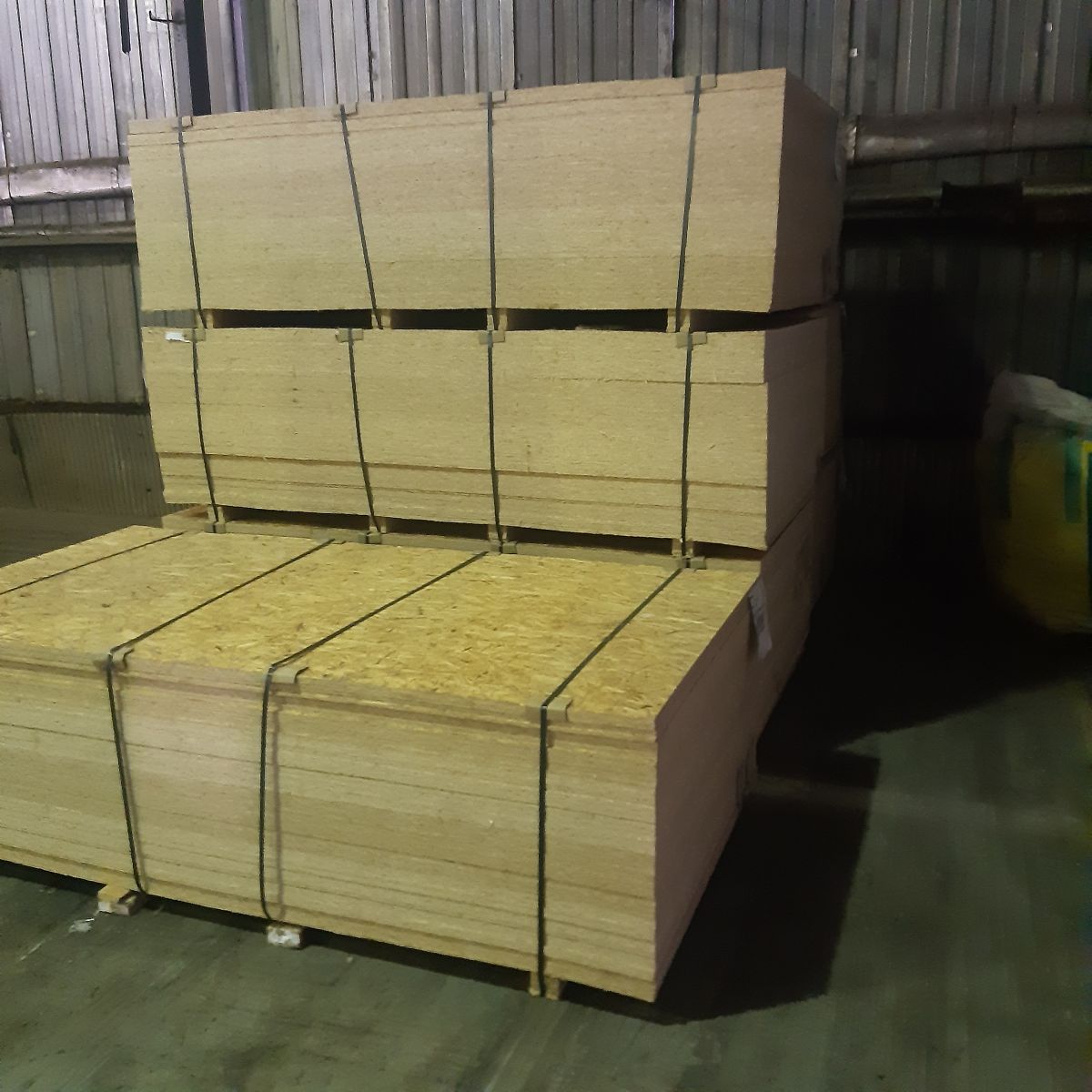 OSB-3 board 09x1250x2500 mm from Russia.