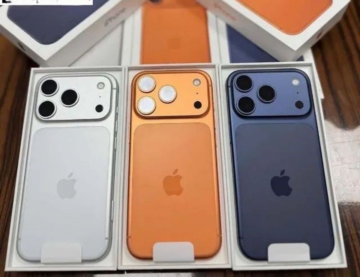 Apple iPhone 17 Pro Max, iPhone 17 Pro, iPhone 17, iPhone Air, iPhone 16 Pro Max, iPhone 16 Pro, iPhone 16, iPhone 16 Plus,  Samsung Galaxy S26 Ultra , Samsung Galaxy S26  , Samsung Galaxy S25 Ultra, Sony PlayStation PS5 Pro